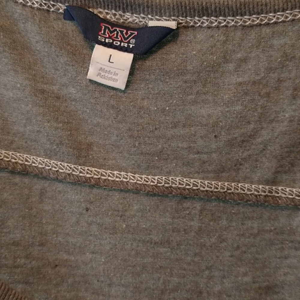 Shirt - Picture 3 of 8